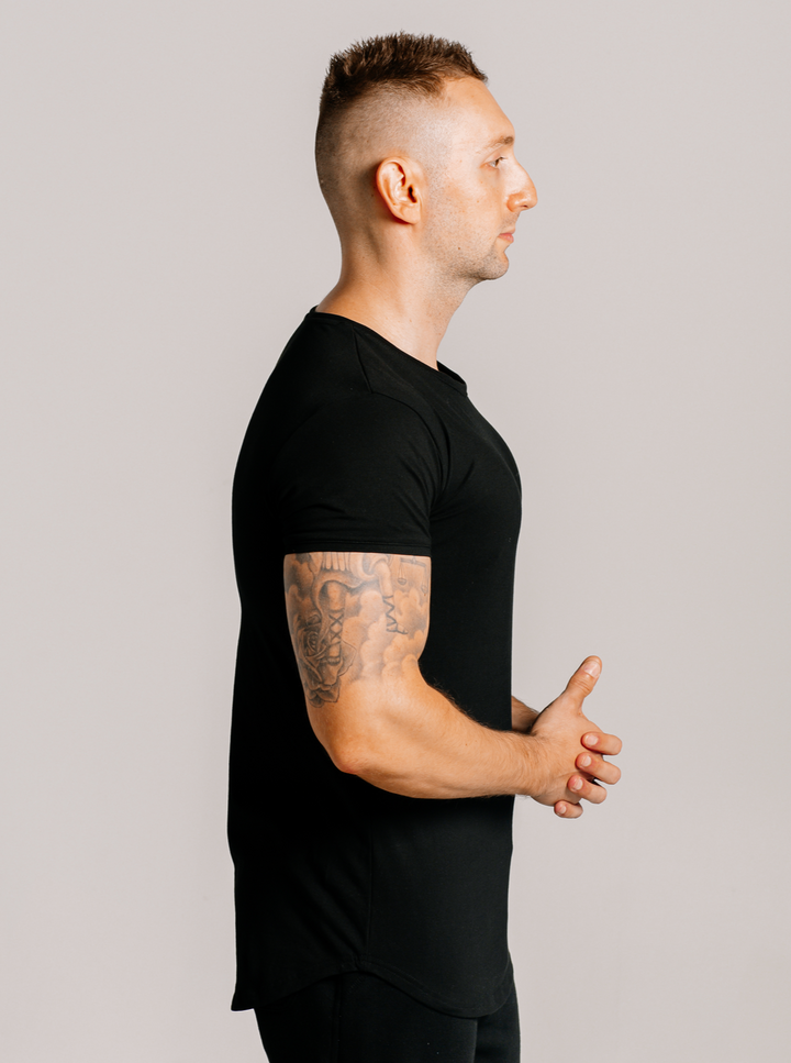 ESSENTIAL TEE - BLACK