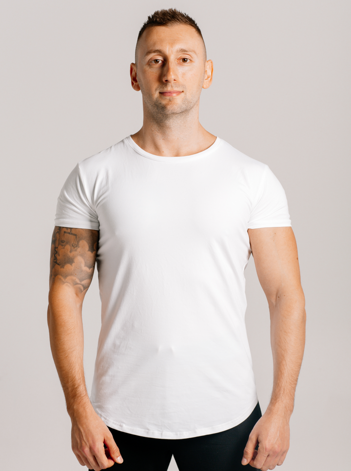 ESSENTIAL TEE - WHITE